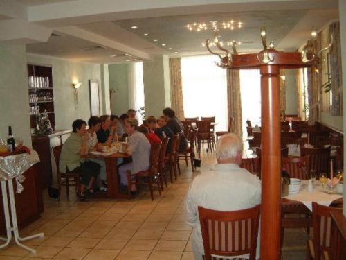 Hotel Hessischer Hof Kirchhain المظهر الخارجي الصورة